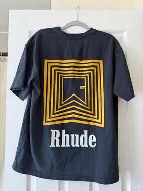 Men’s Rhude black t shirt in size small